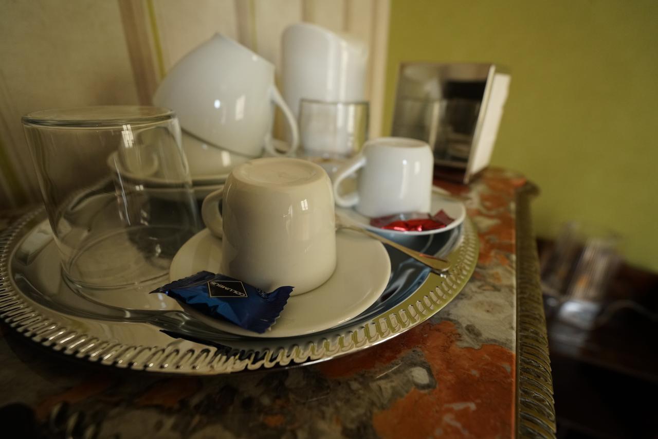 Bed and Breakfast La Terrazza Di Via Elisa Лукка Экстерьер фото