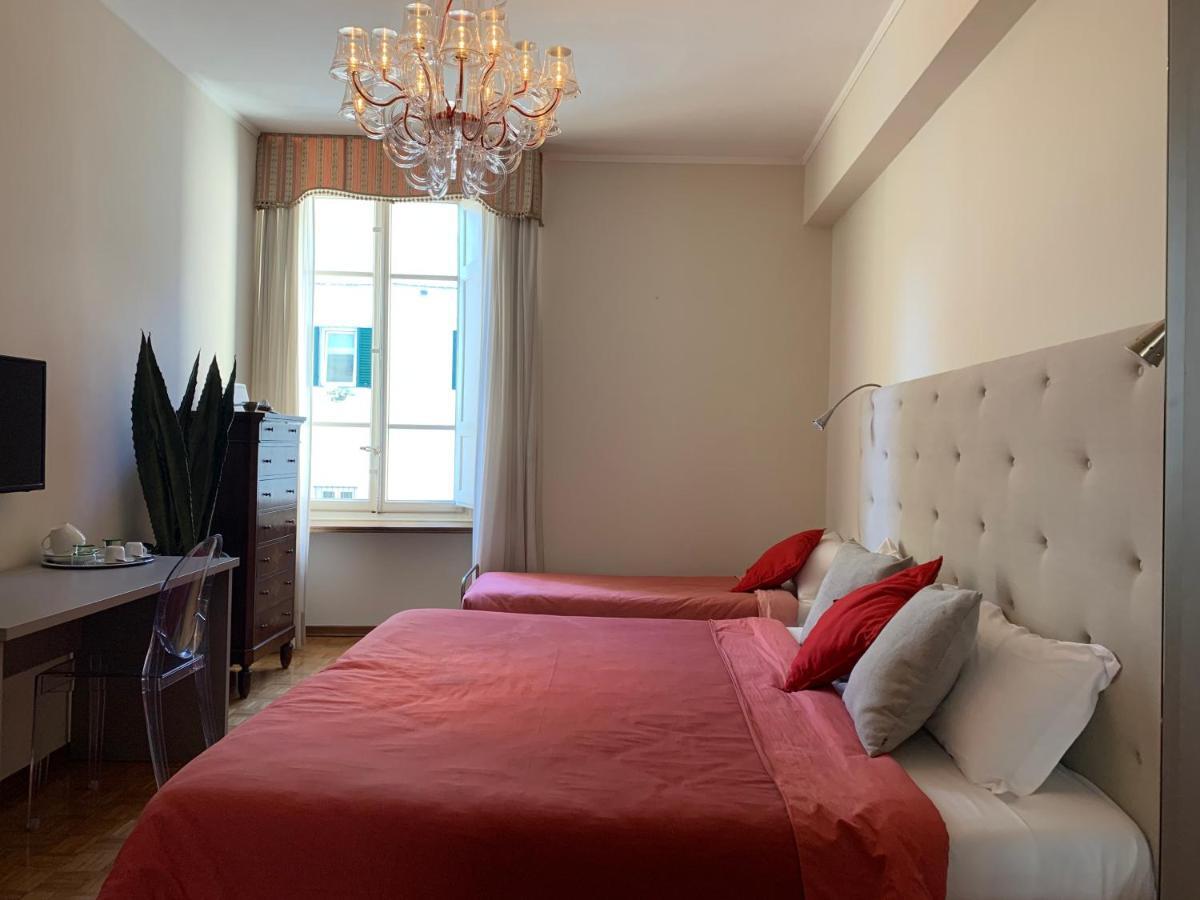 Bed and Breakfast La Terrazza Di Via Elisa Лукка Экстерьер фото